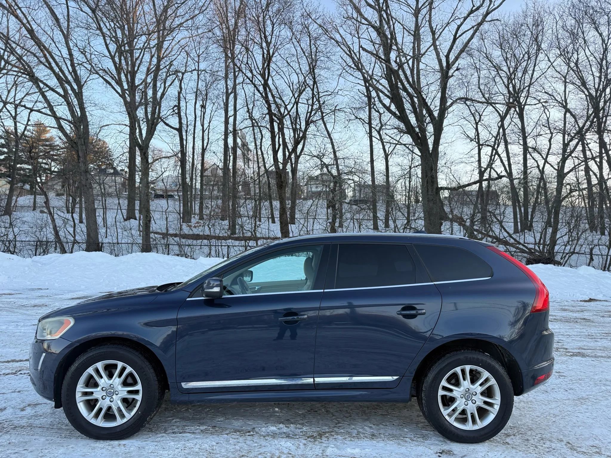 Used 2015 Volvo XC60 T5 Platinum FWD image 8