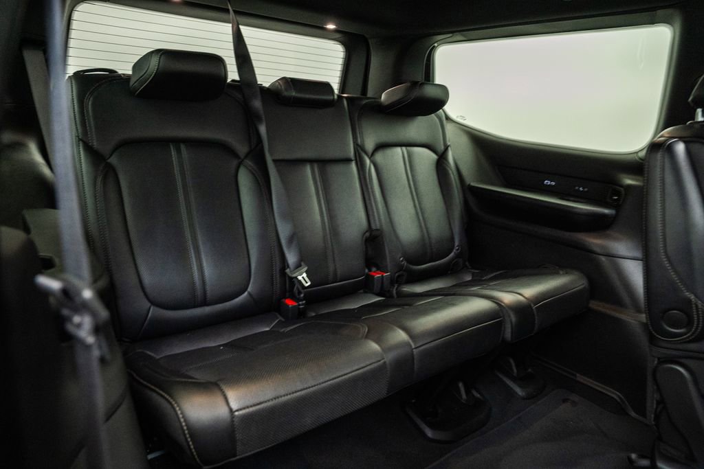 Used 2024 Jeep Wagoneer Series III AWD/4WD image 38