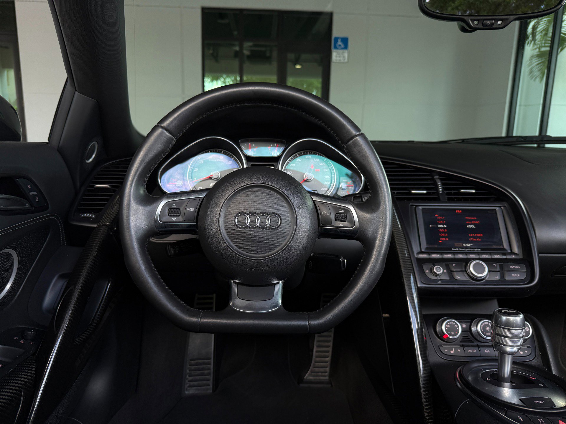Used 2012 Audi R8 V8 AWD/4WD image 37