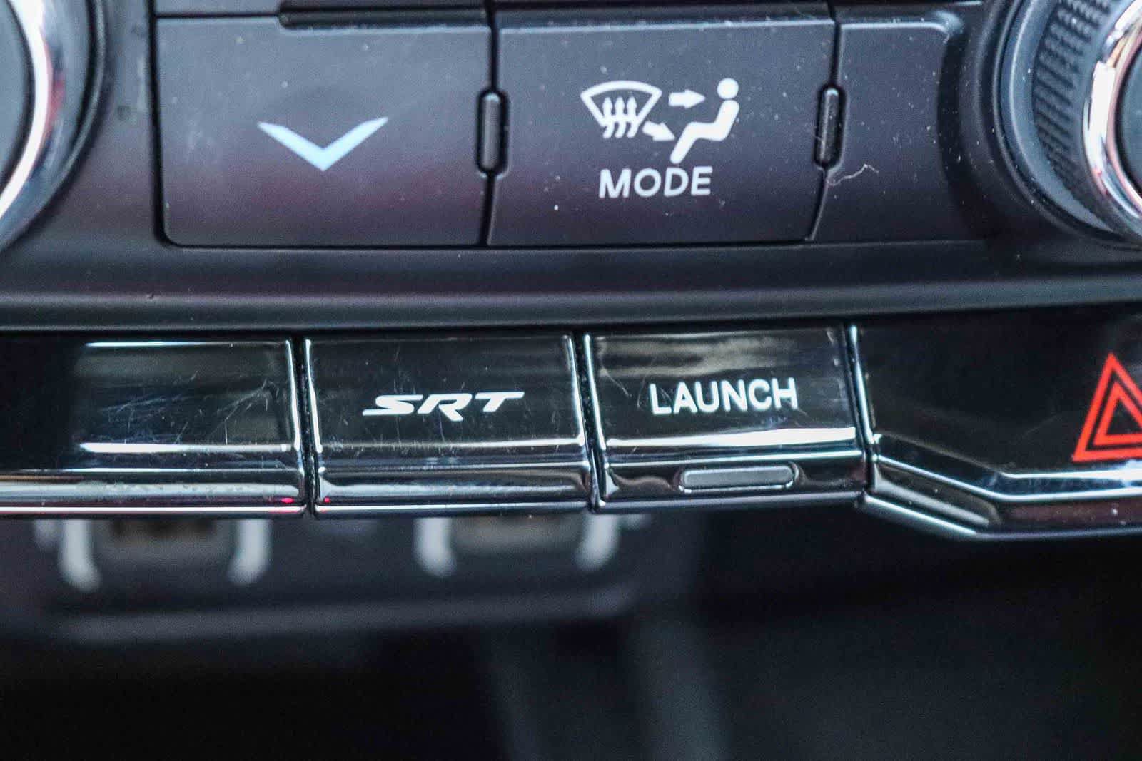 Used 2022 Dodge Durango SRT w/ Premium Interior Group AWD/4WD image 25