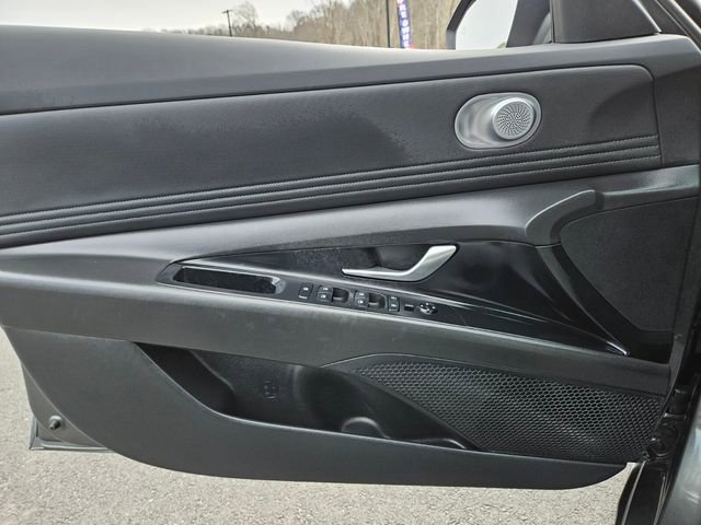 Used 2024 Hyundai Elantra SEL w/ Convenience Package FWD image 35
