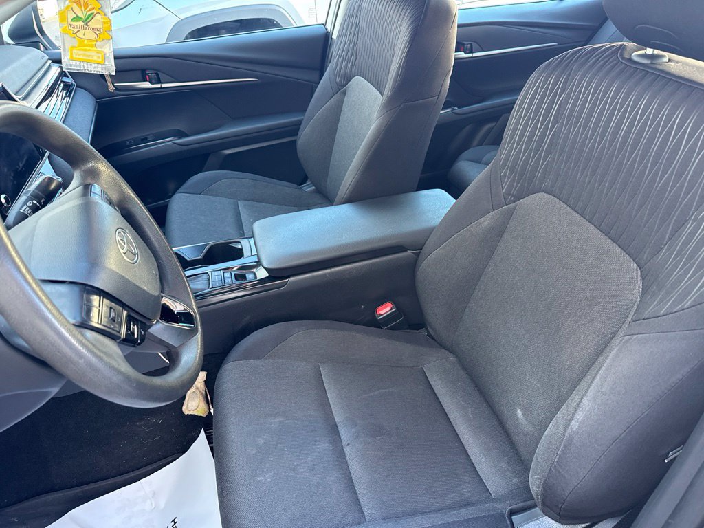 Used 2025 Toyota Camry LE FWD image 3