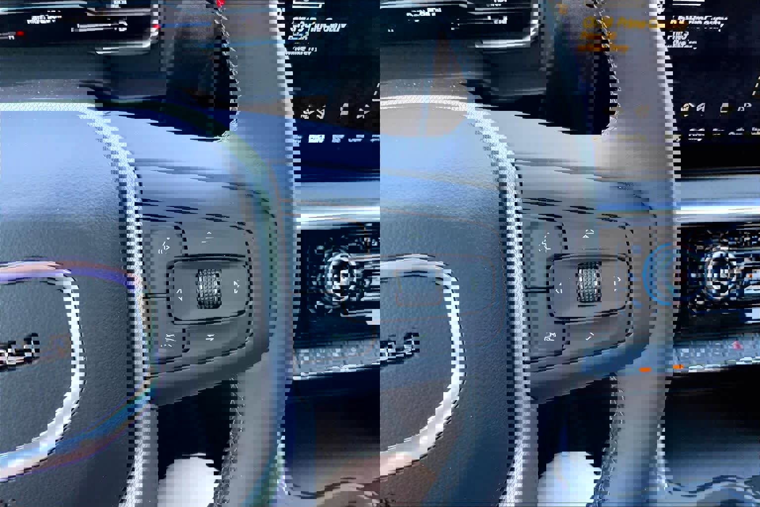 Used 2025 GMC Sierra 3500 Denali w/ Denali Reserve Package image 24