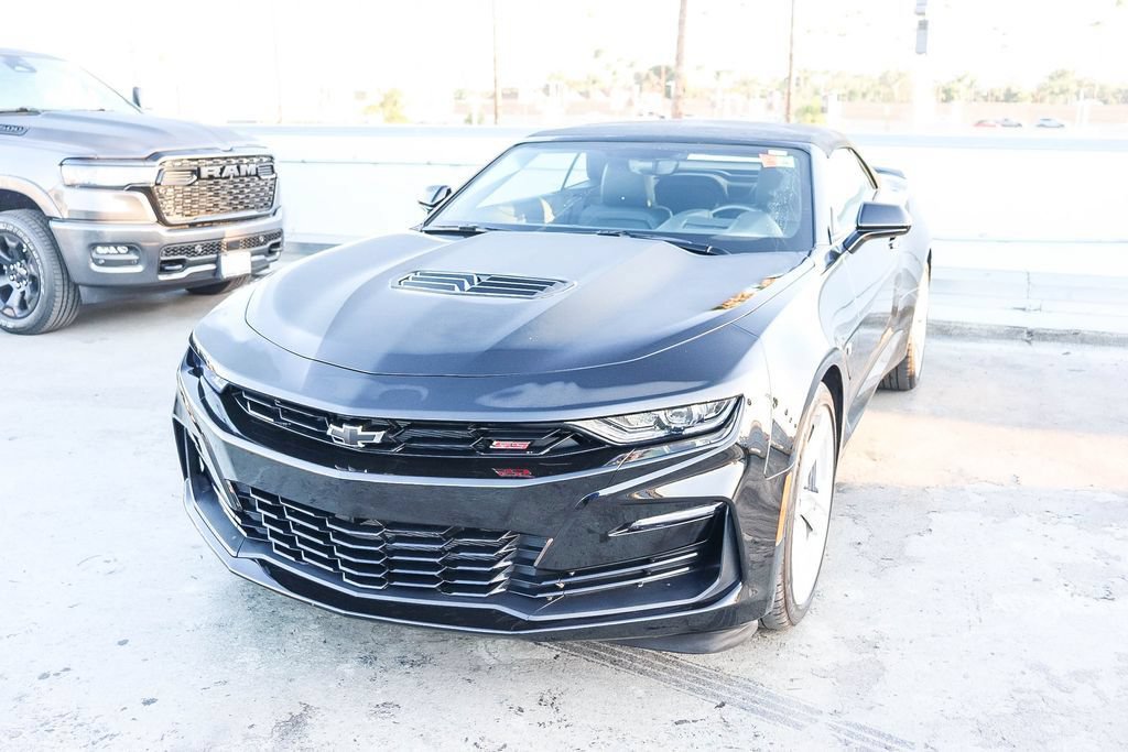 Used 2023 Chevrolet Camaro SS RWD image 4