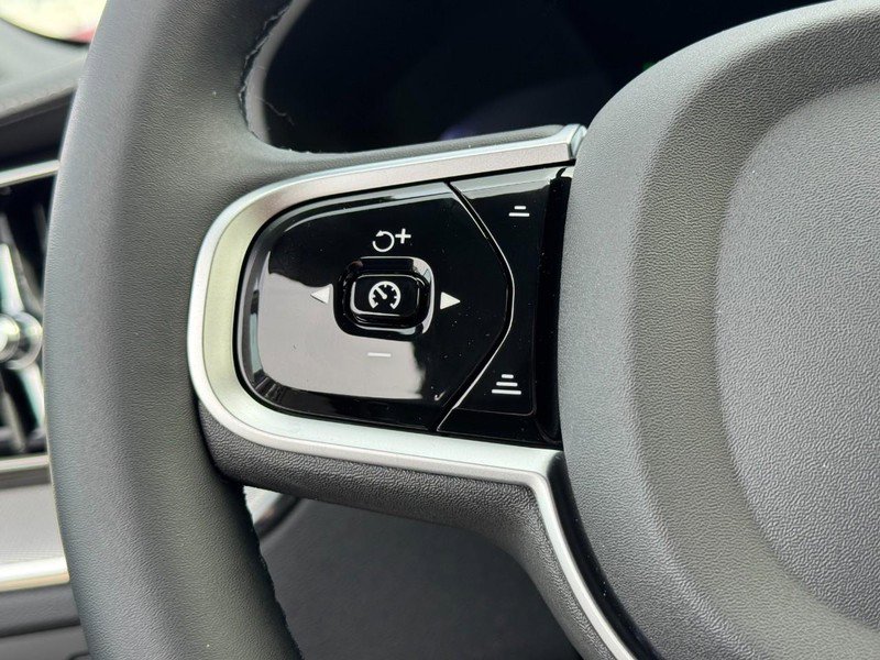 New 2026 Volvo XC60 T8 Ultra w/ Climate Package image 11
