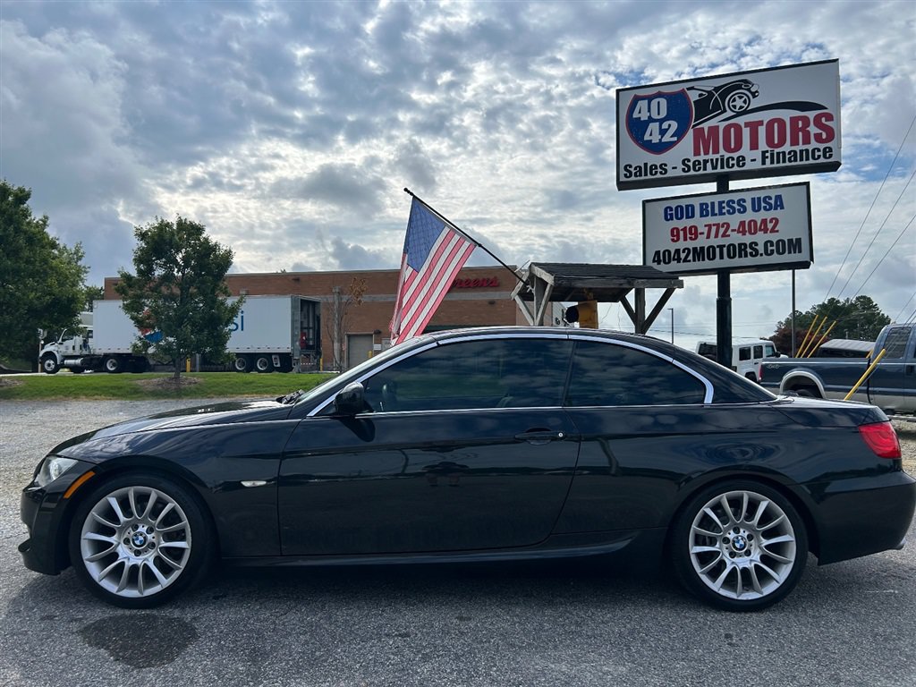 Used 2011 BMW 328i Convertible RWD image 2