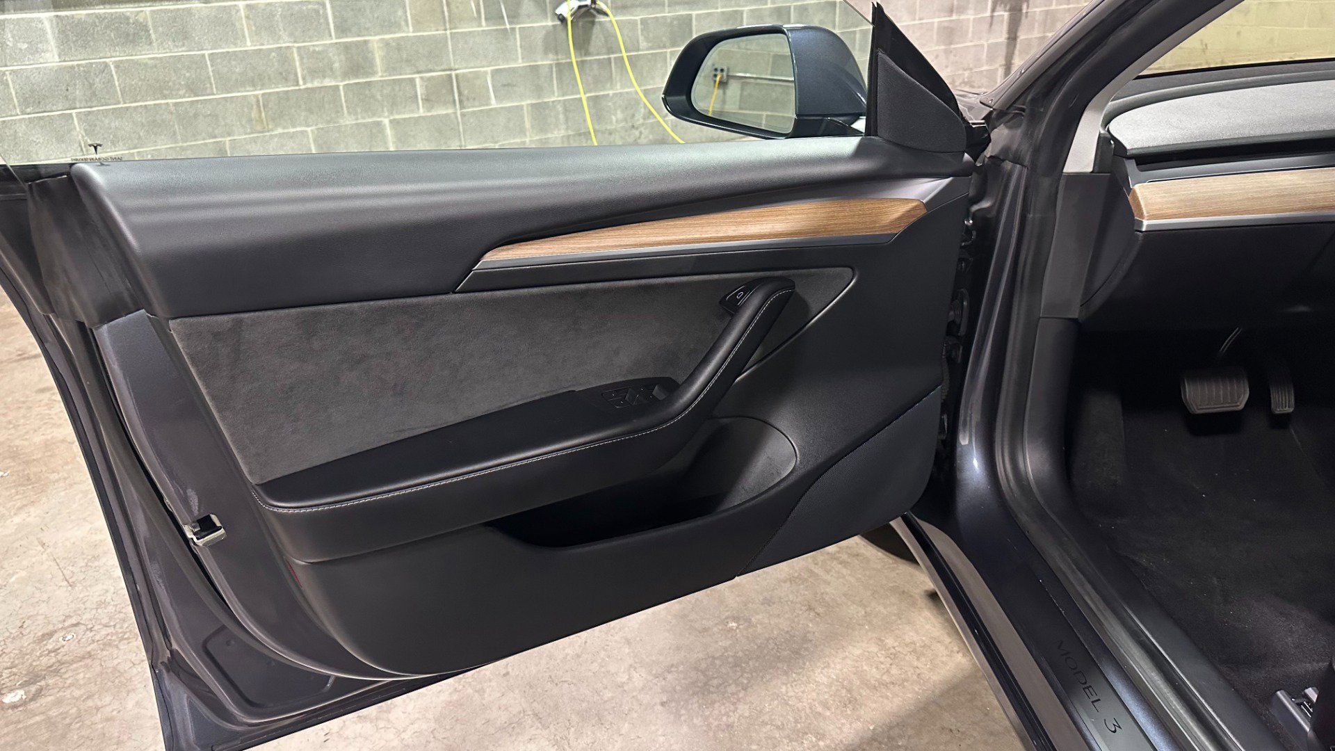 Used 2019 Tesla Model 3 Long Range image 23