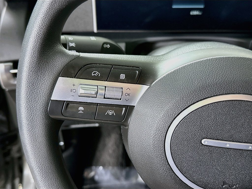 Certified 2025 Hyundai Tucson SE FWD image 22