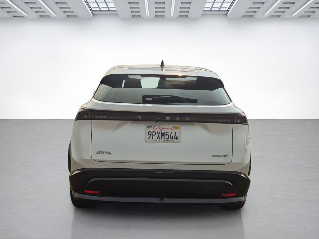 Certified 2024 Nissan Ariya FWD image 5
