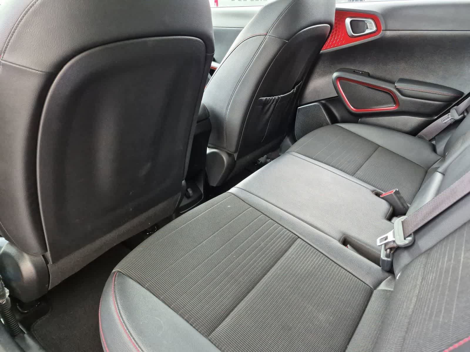 Used 2021 Kia Soul Turbo FWD image 17