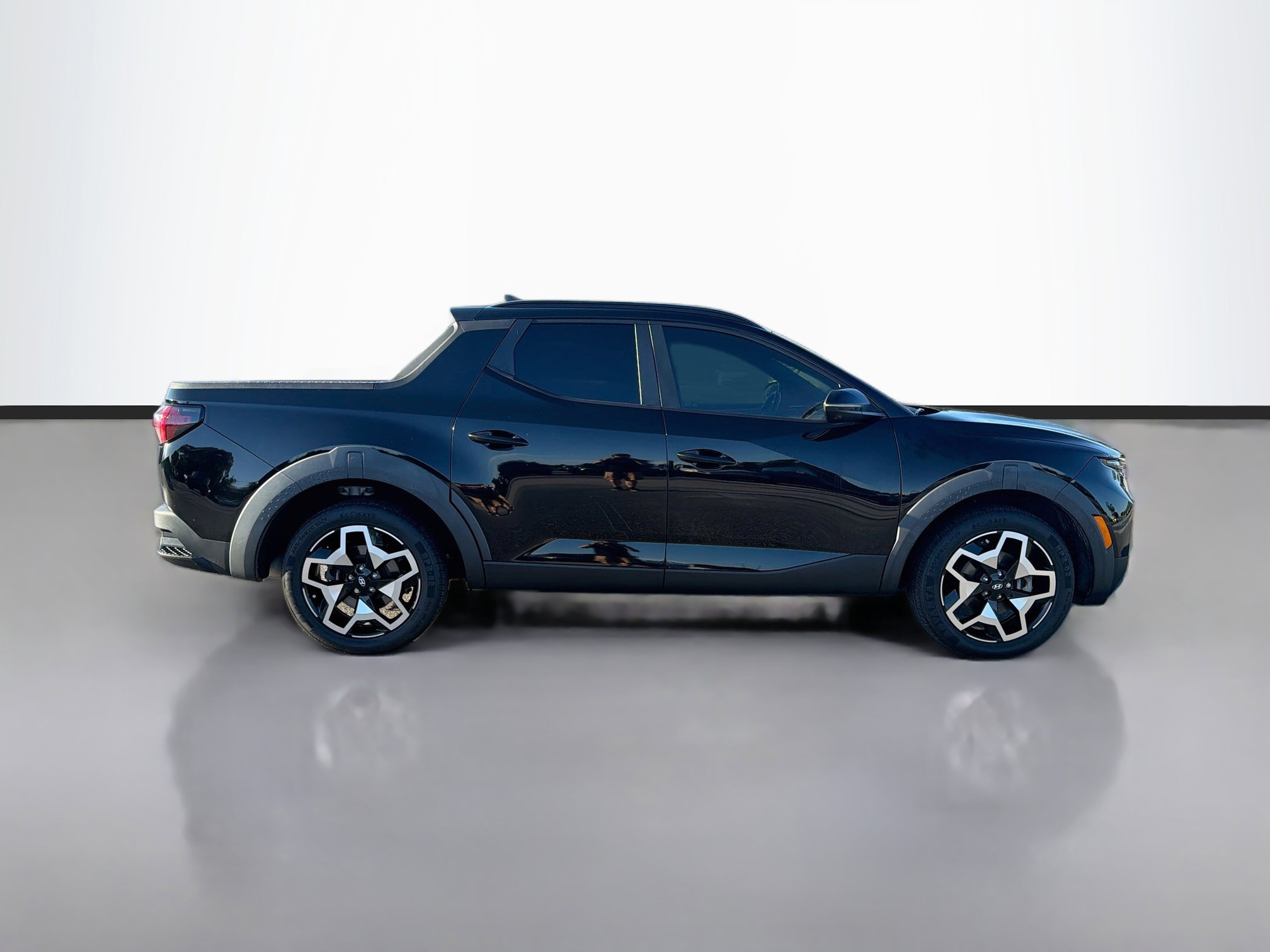 Used 2023 Hyundai Santa Cruz Limited AWD/4WD image 5