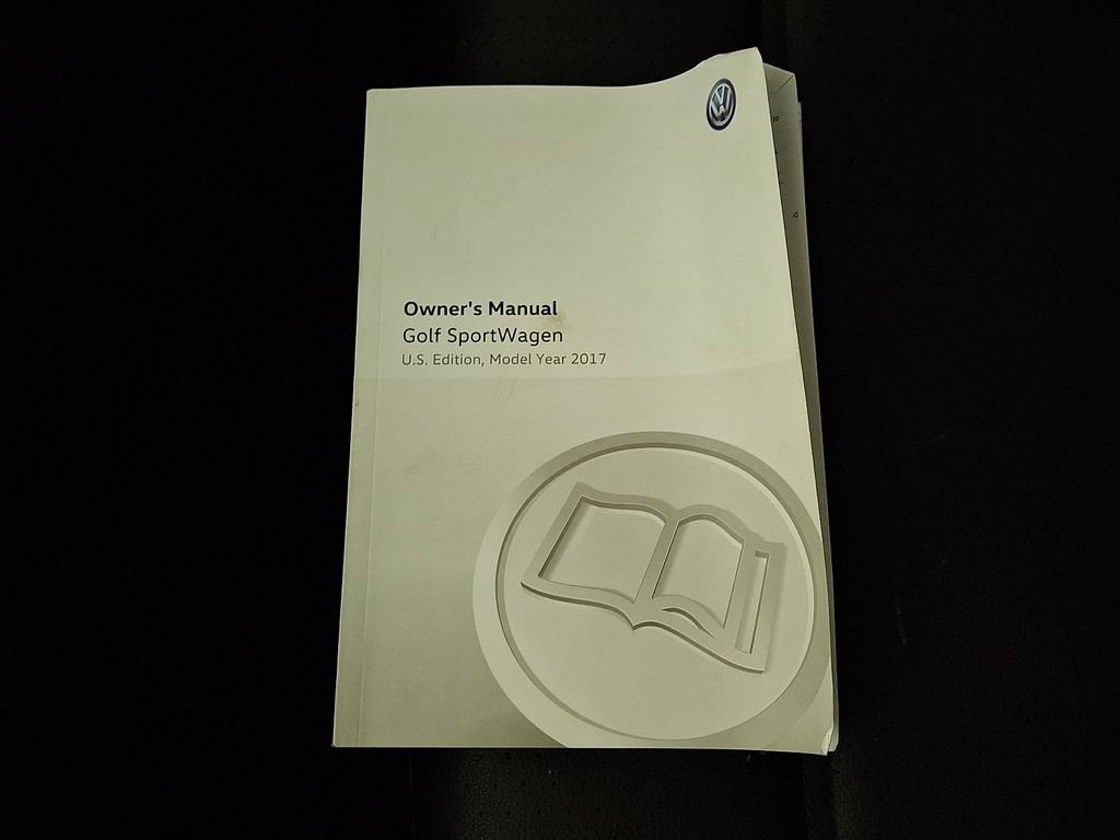 Used 2017 Volkswagen Golf Alltrack S AWD/4WD image 25
