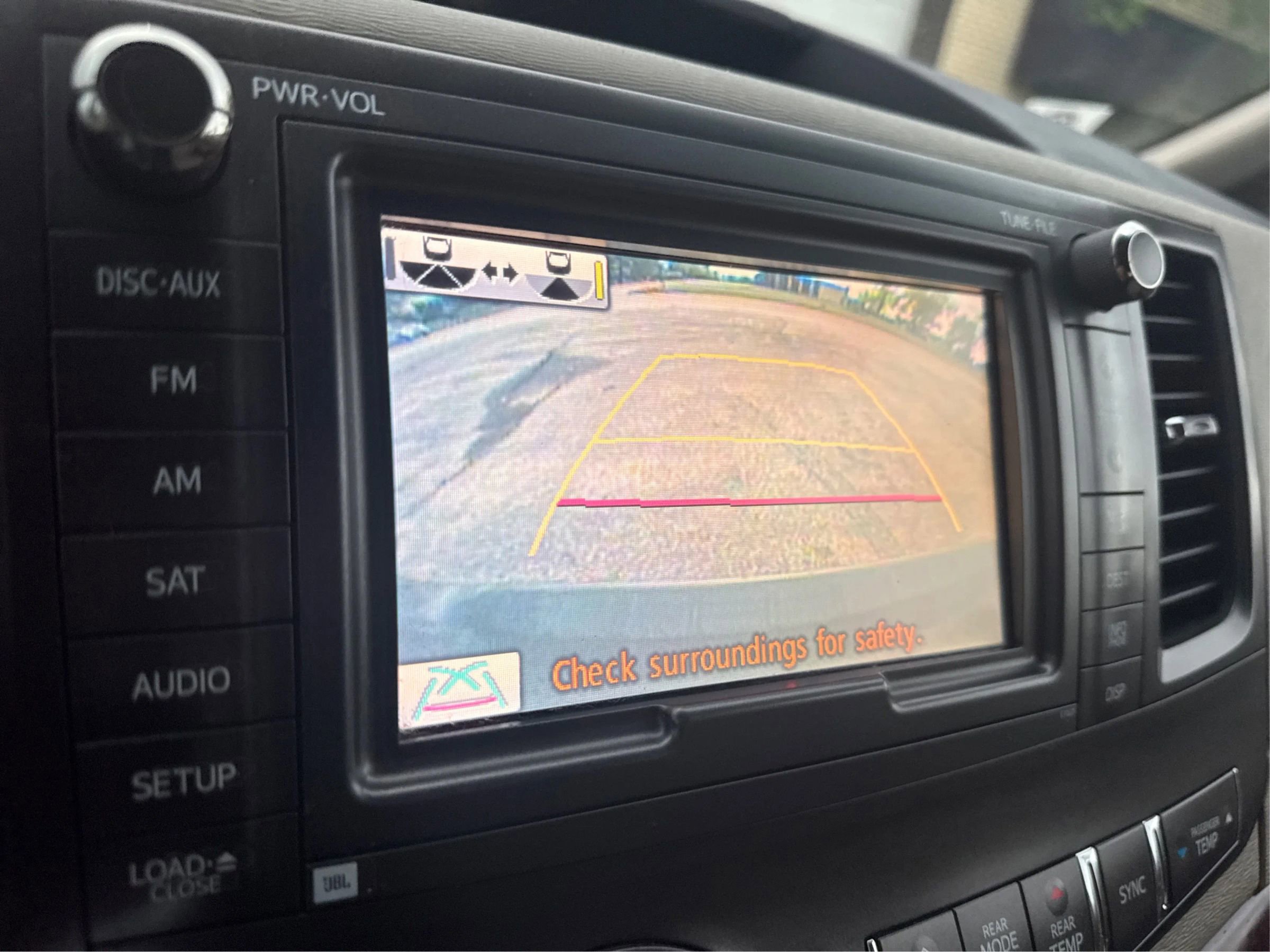 Used 2011 Toyota Sienna XLE w/ XLE Navigation Pkg FWD image 27