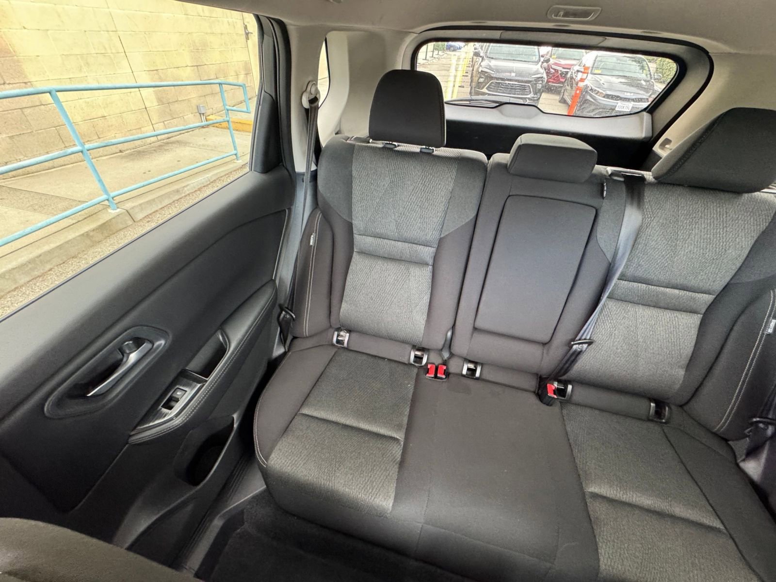 Used 2025 Nissan Rogue SV FWD image 41