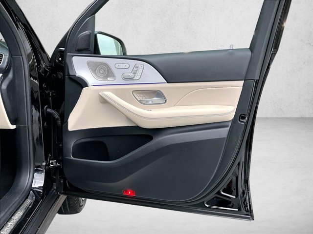 Certified 2025 Mercedes-Benz GLS 450 4MATIC image 19