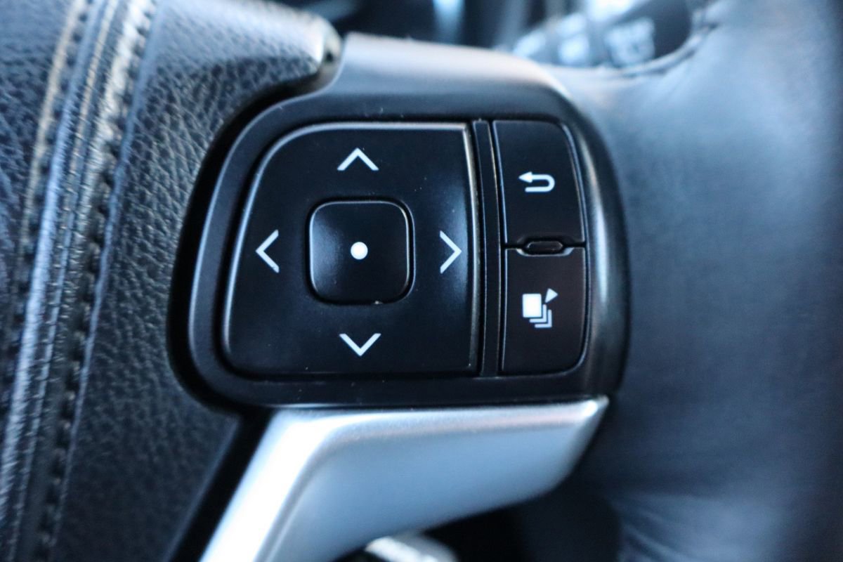 Used 2014 Toyota Highlander XLE image 33