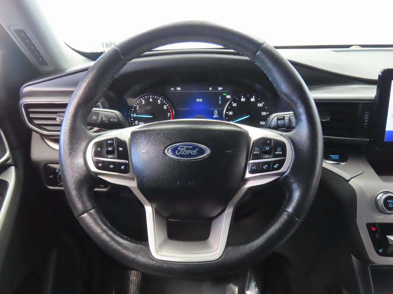 Used 2023 Ford Explorer XLT w/ Equipment Group 202A image 11