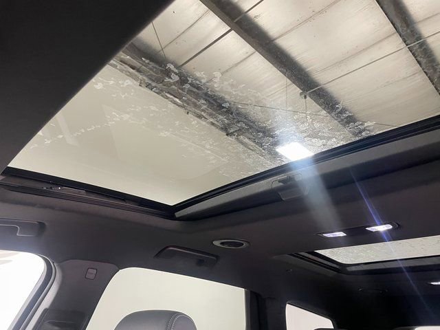 Used 2023 Buick Enclave Essence w/ Experience Buick Package image 19