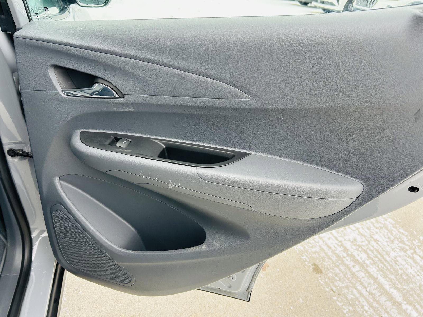 Used 2019 Chevrolet Bolt LT image 25