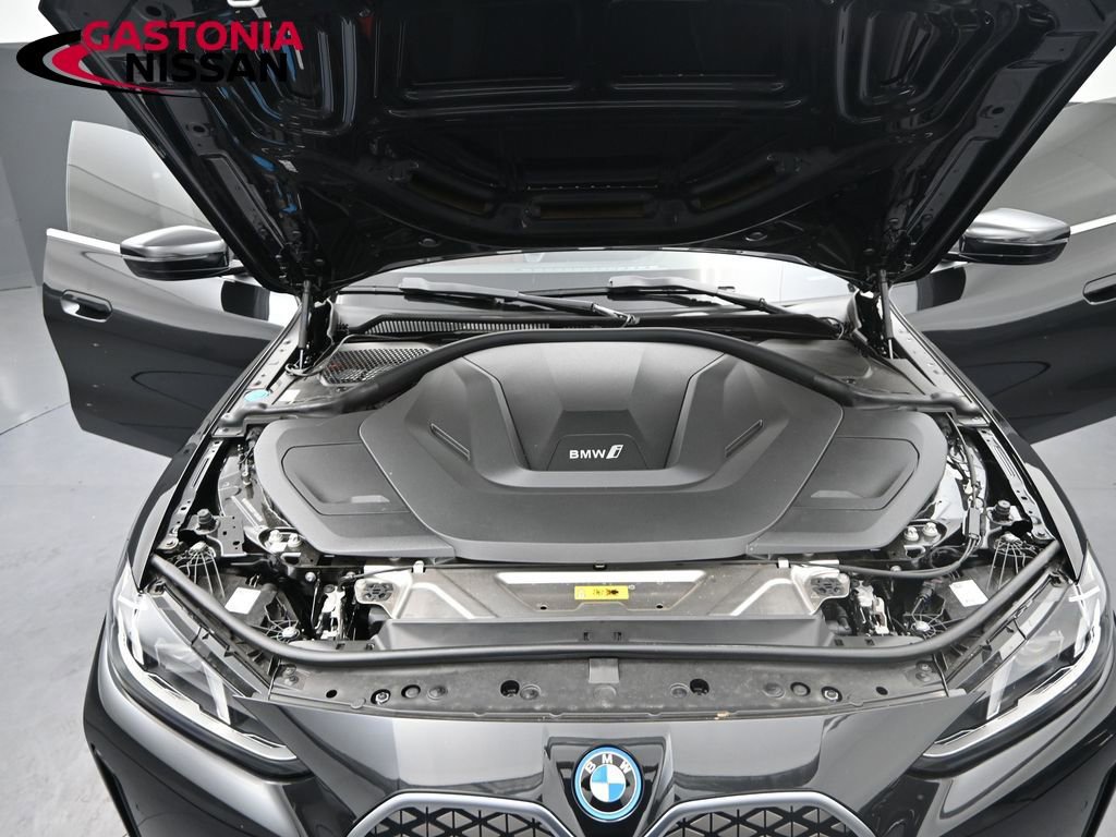 Used 2025 BMW i4 eDrive40 image 19