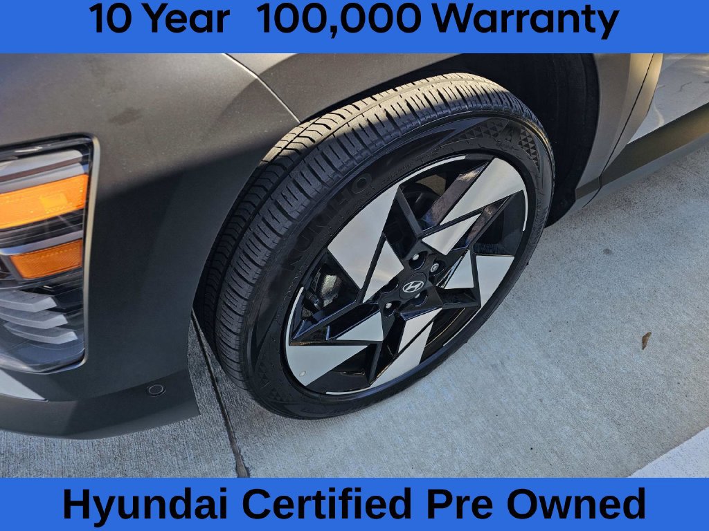 Used 2025 Hyundai Kona Limited FWD image 12