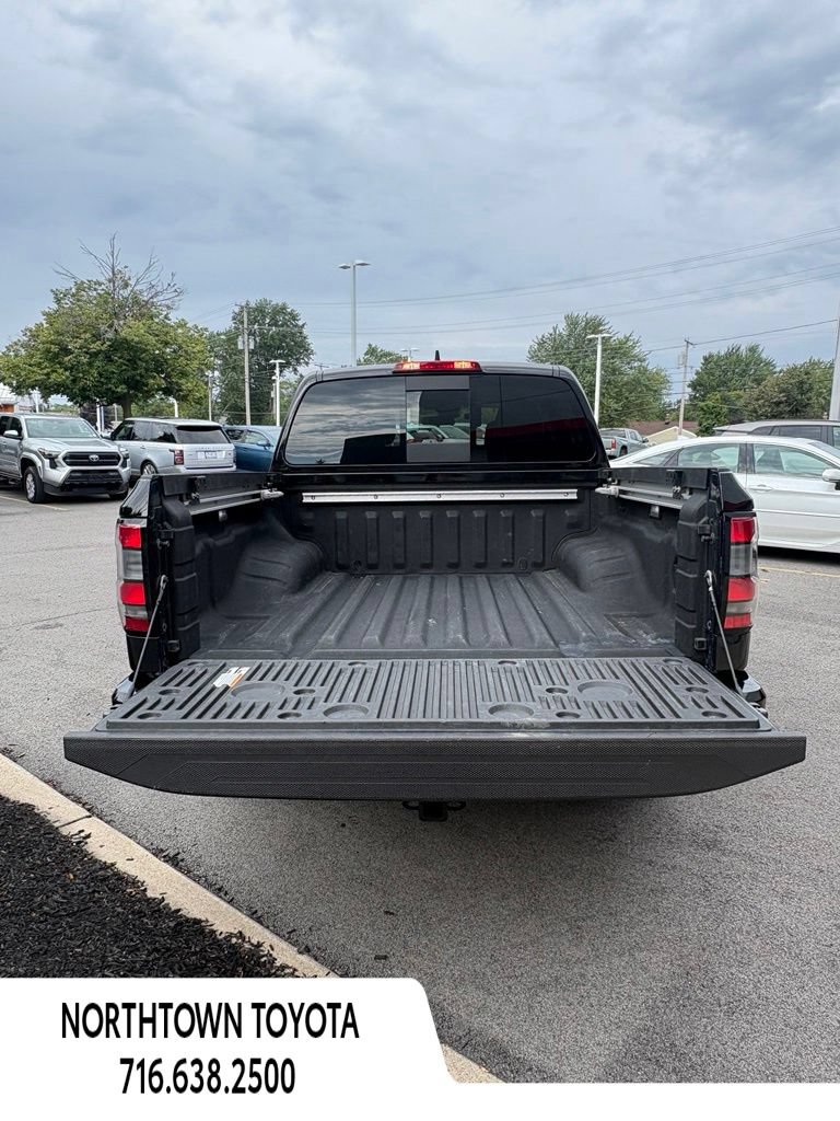 Used 2023 Nissan Frontier SV w/ SV Convenience Package AWD/4WD image 8