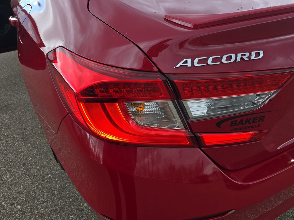 Used 2018 Honda Accord Sport image 34