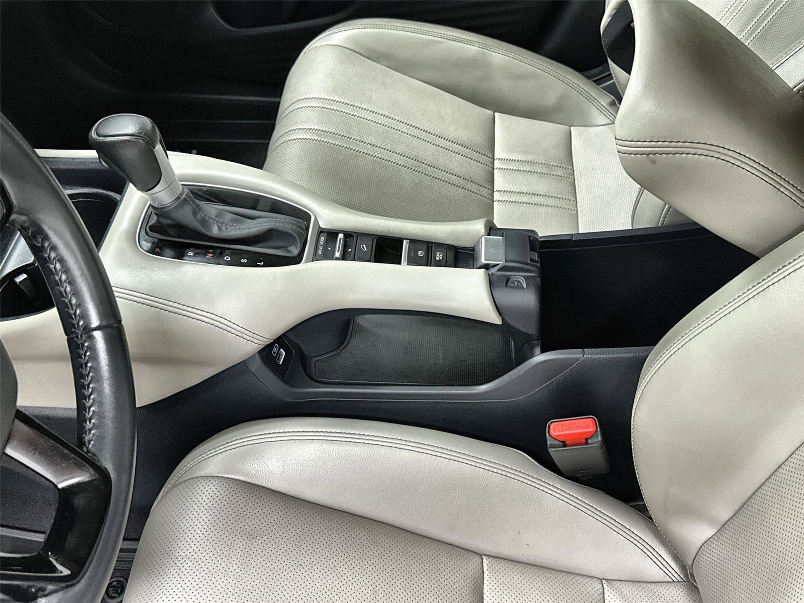 Used 2023 Honda HR-V EX-L image 18
