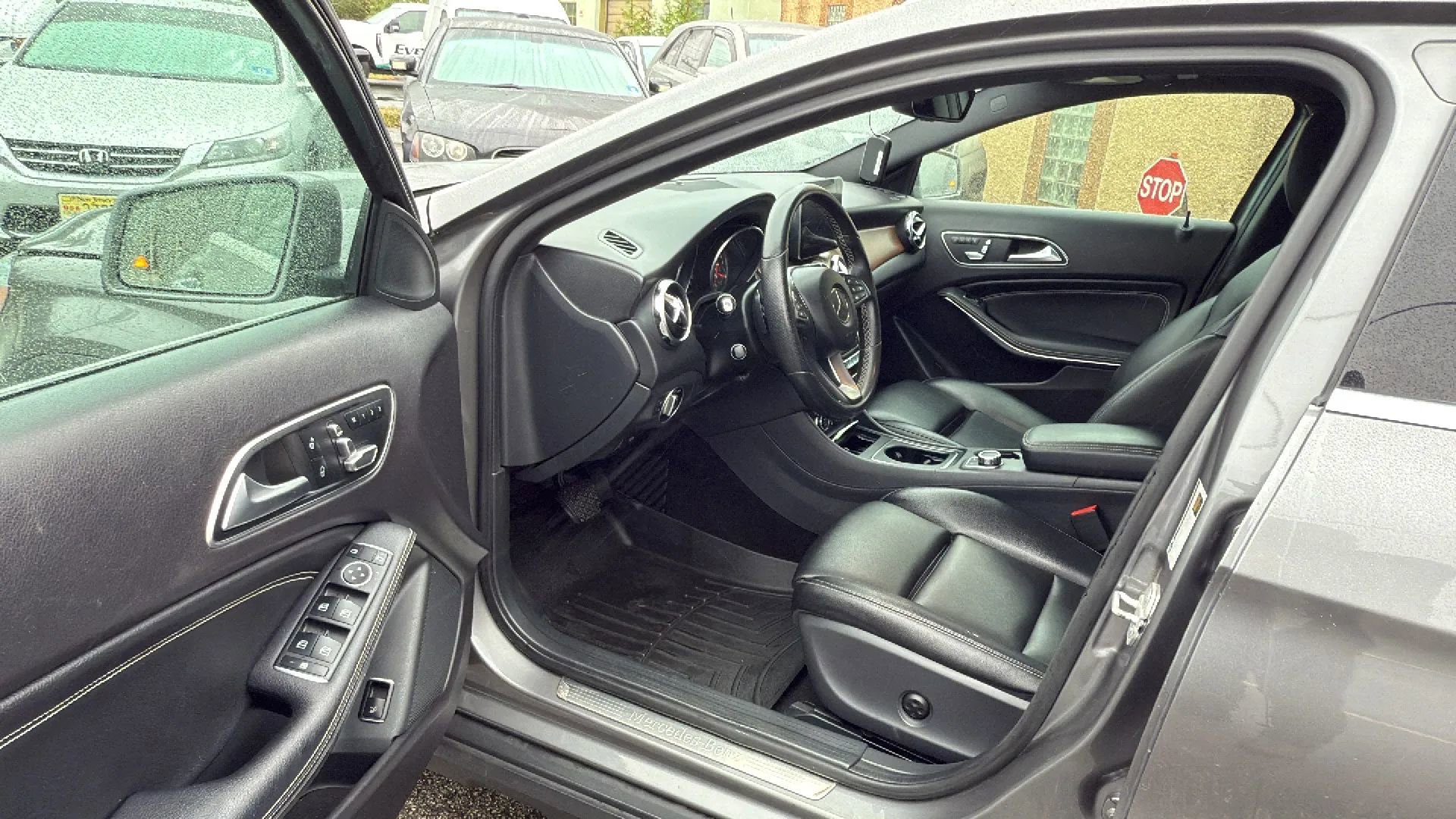 Used 2018 Mercedes-Benz GLA 250 4MATIC image 24