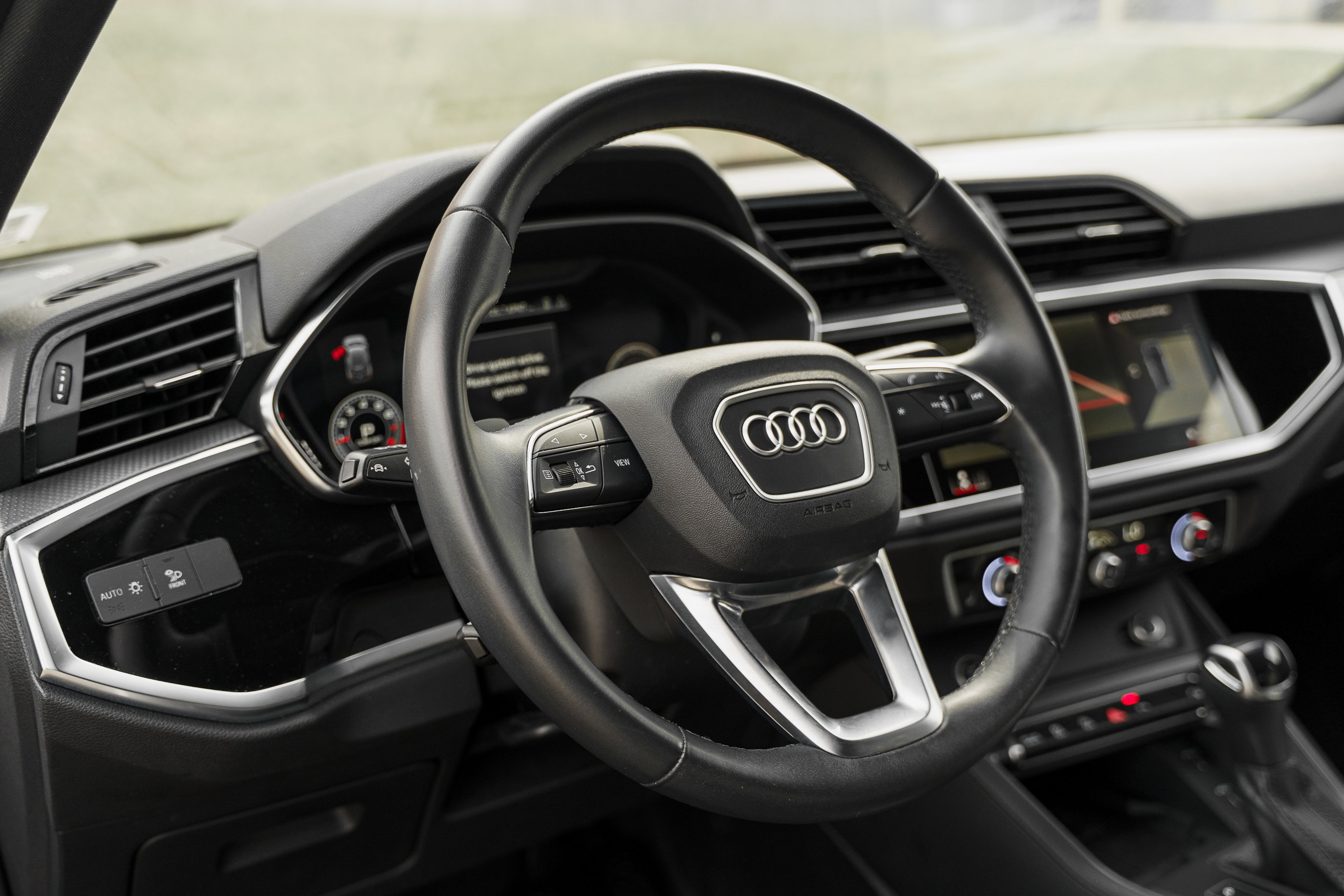 Used 2023 Audi Q3 2.0T Premium Plus w/ Premium Plus Package image 10