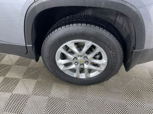Used 2020 Chevrolet Traverse LT w/ Driver Confidence II Package image 18