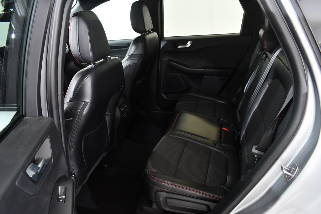 Used 2024 Ford Escape ST-Line w/ Tech Pack #1 AWD/4WD image 16