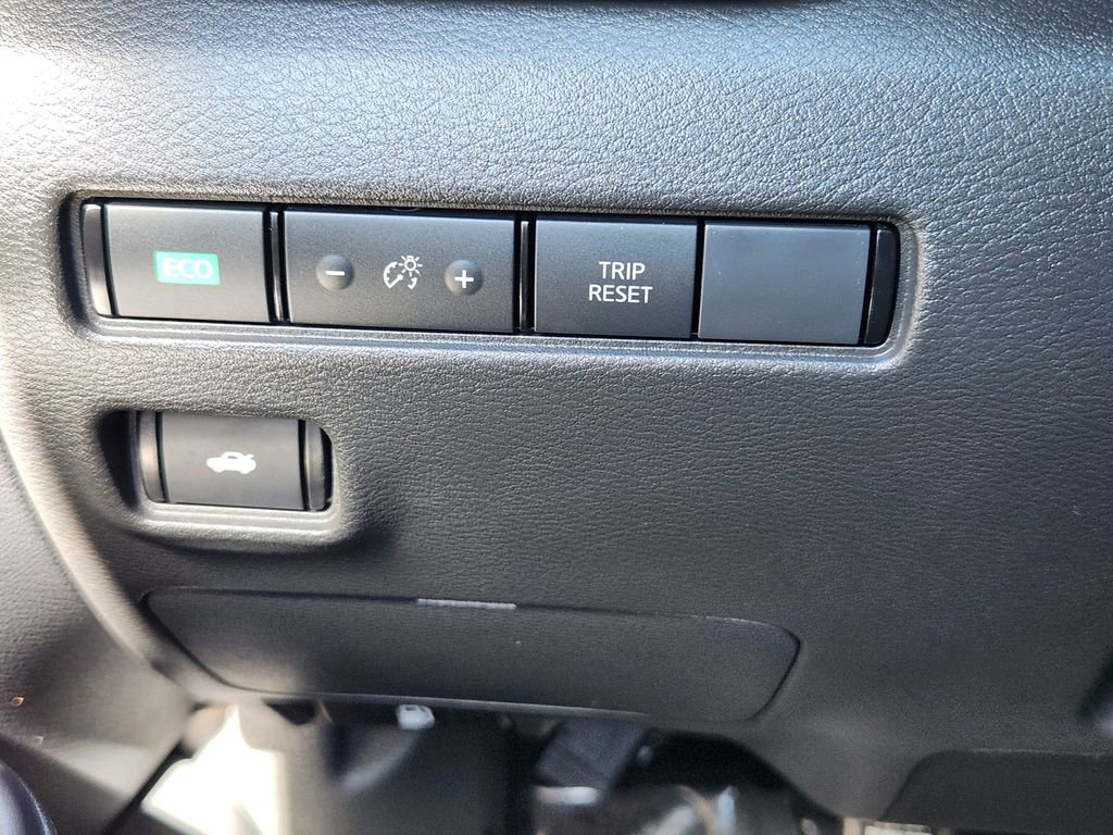 Used 2025 Nissan Sentra S image 25