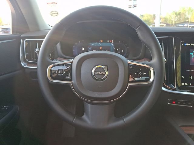 Used 2024 Volvo S60 B5 Plus AWD/4WD image 19