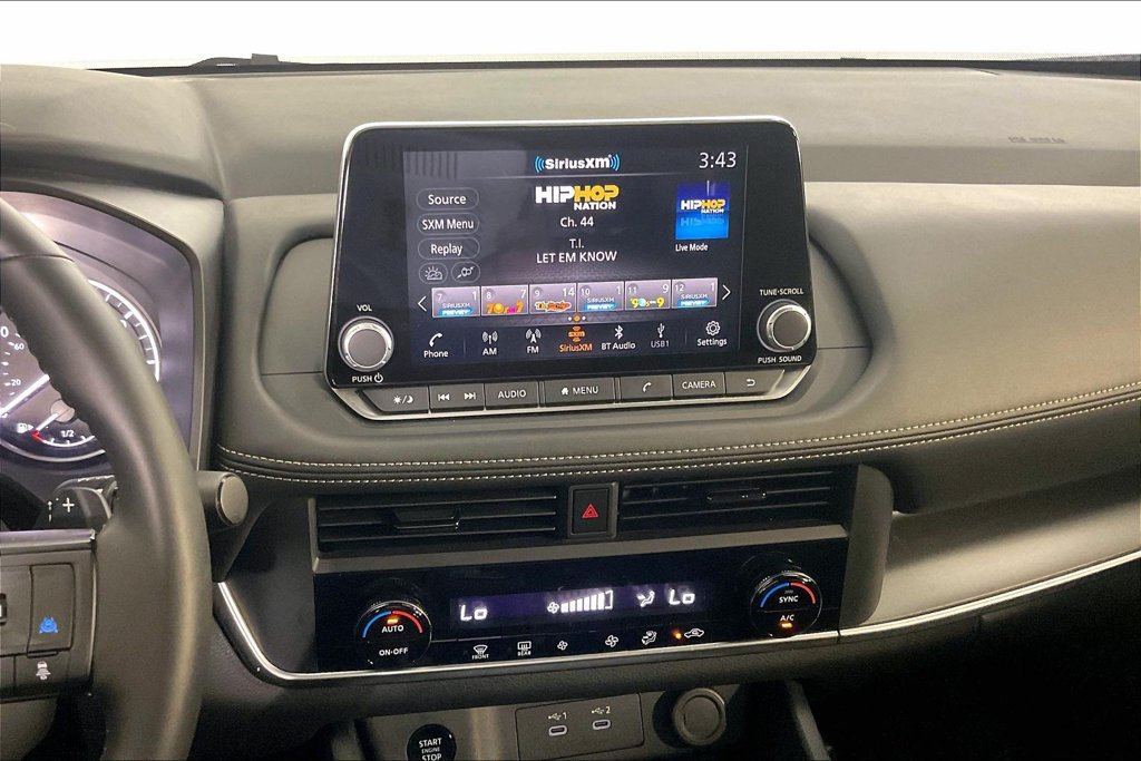 Used 2026 Nissan Rogue SV AWD/4WD image 8