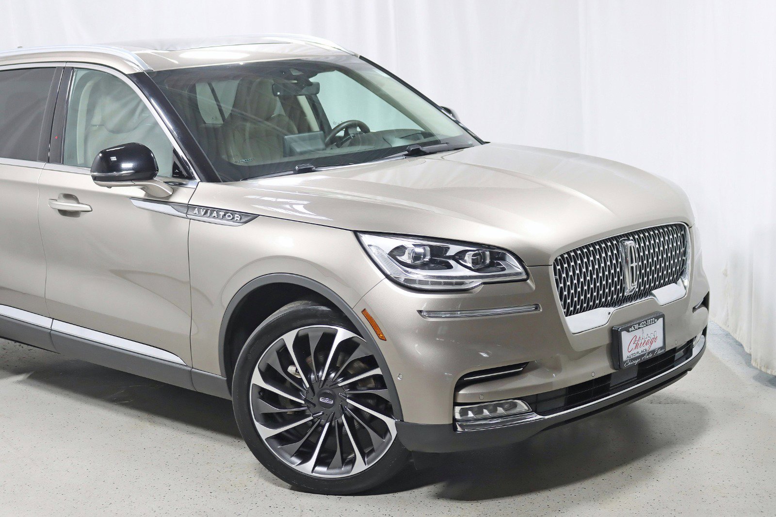 Used 2020 Lincoln Aviator Reserve w/ Equipment Group 202A AWD/4WD image 2