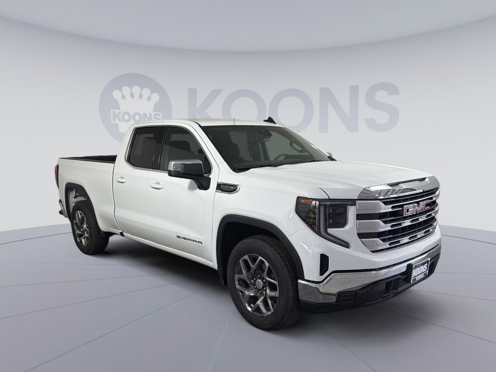 New 2026 GMC Sierra 1500 SLE image 10