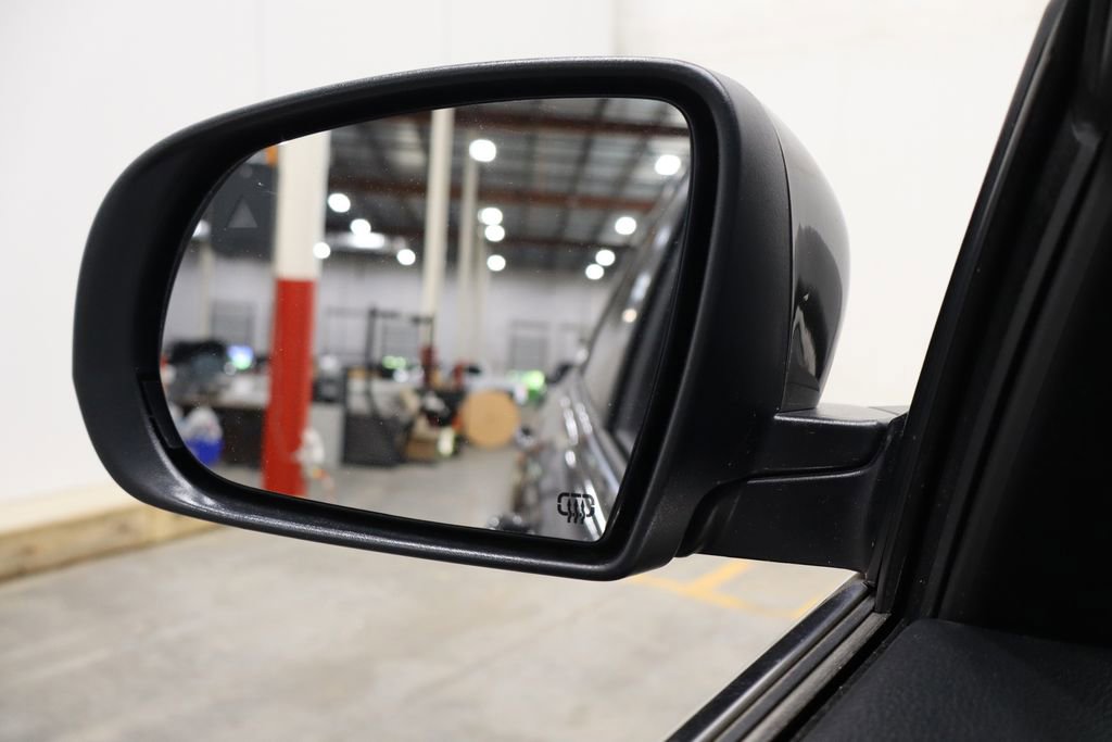 Used 2021 Jeep Cherokee Latitude Lux w/ Comfort/Convenience Group image 40