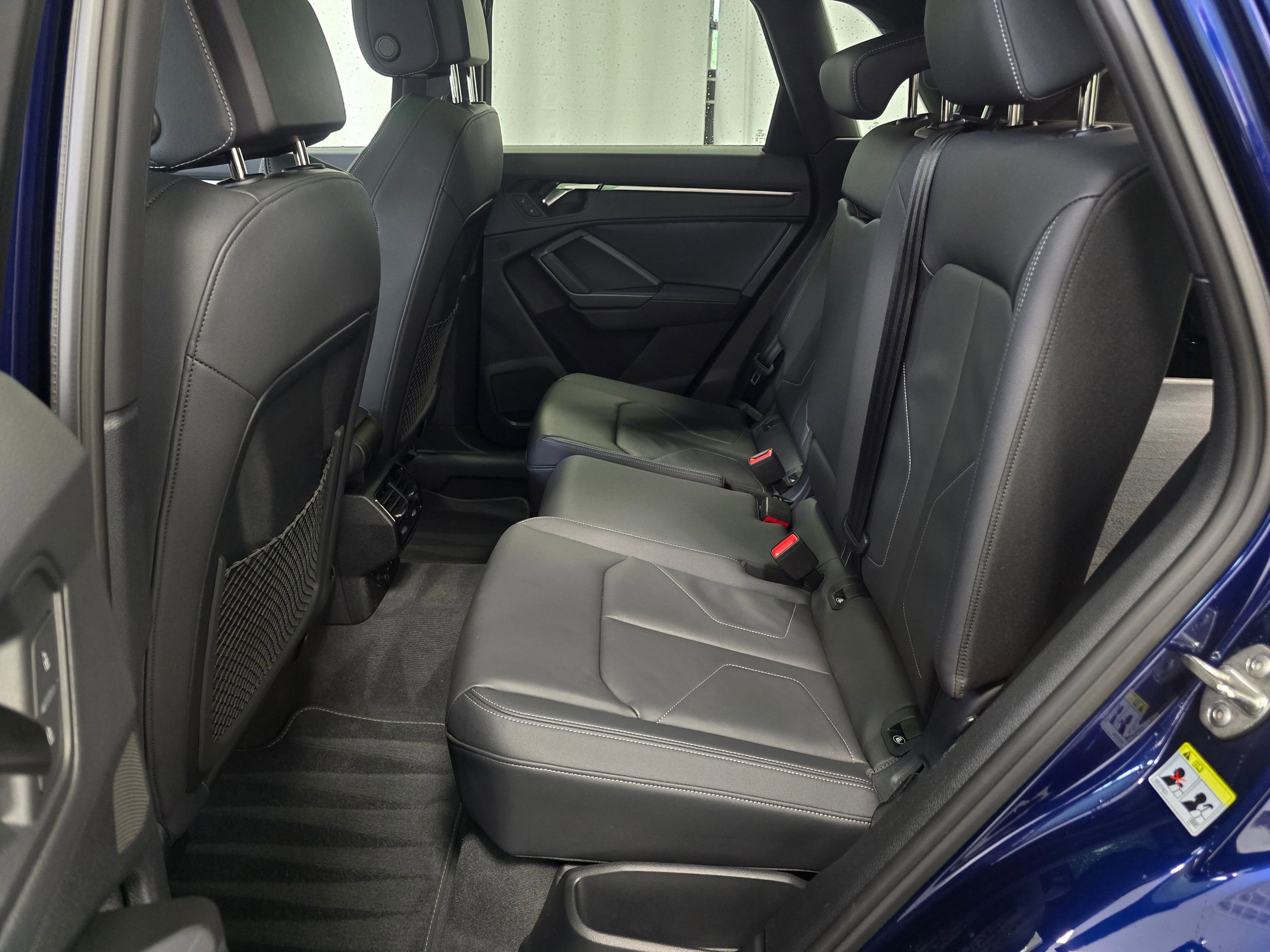 Used 2024 Audi Q3 2.0T Premium w/ Convenience Package image 18