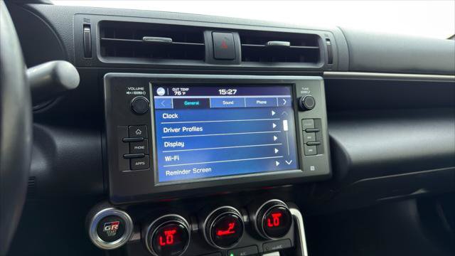 Used 2023 Toyota GR86 RWD image 30