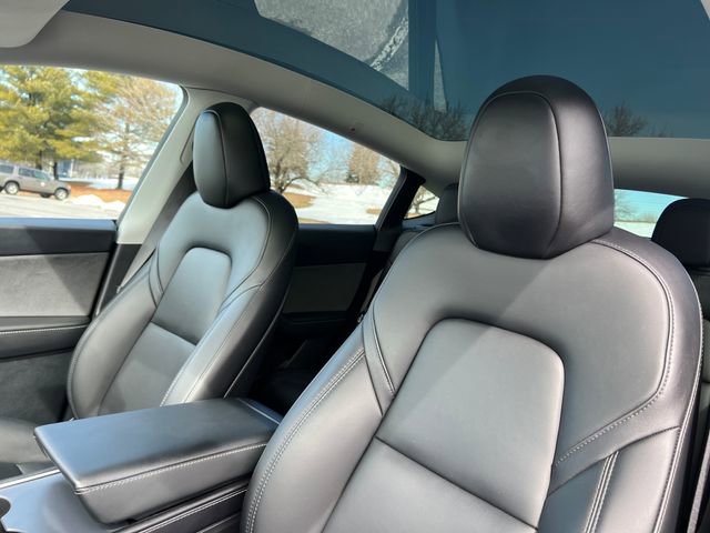 Used 2024 Tesla Model Y Performance image 17