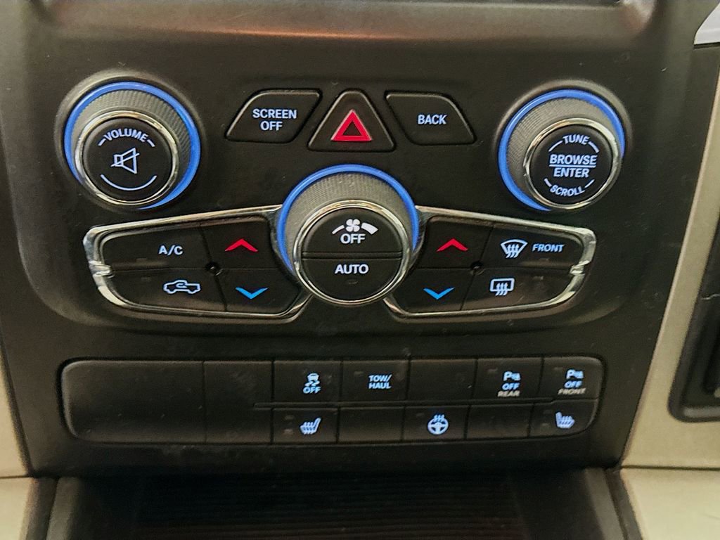 Used 2015 RAM 1500 Outdoorsman image 18