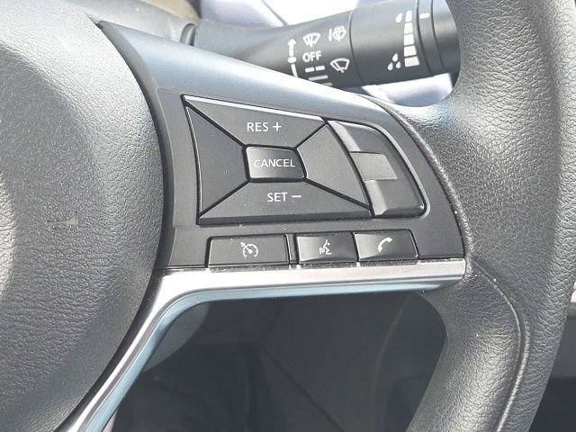 Used 2024 Nissan Versa SV FWD image 31