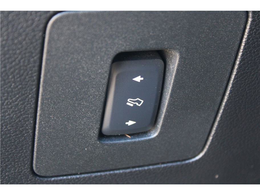 Used 2015 Ford F150 Platinum w/ Technology Package image 24