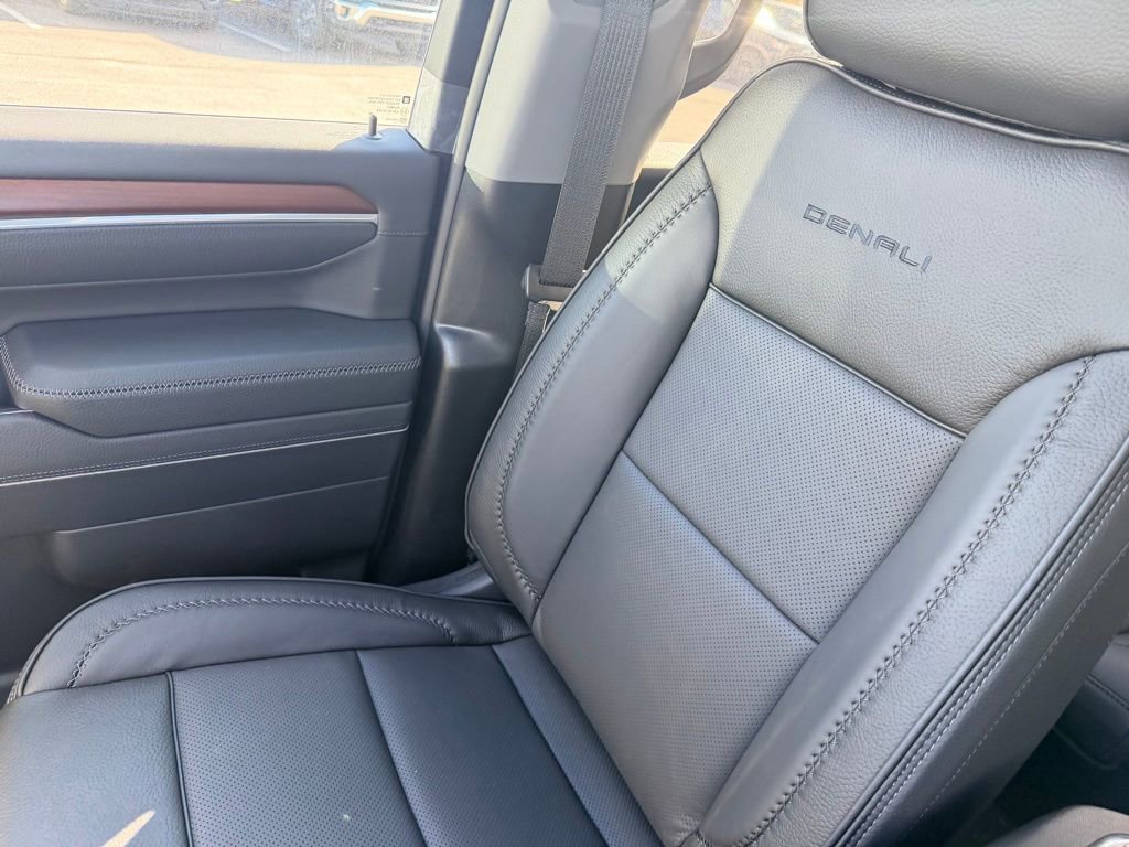 New 2026 GMC Sierra 2500 Denali w/ Denali Reserve Package image 29