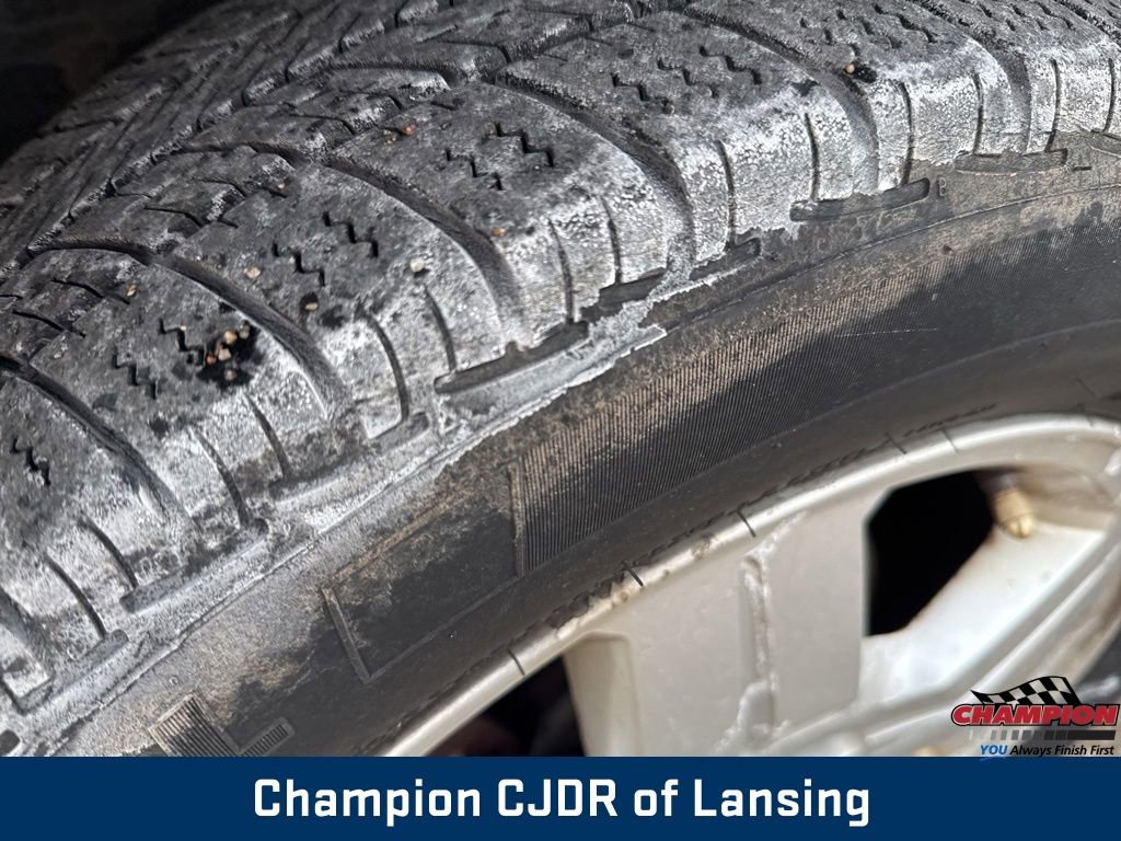 Used 2009 Dodge Caliber SXT image 8