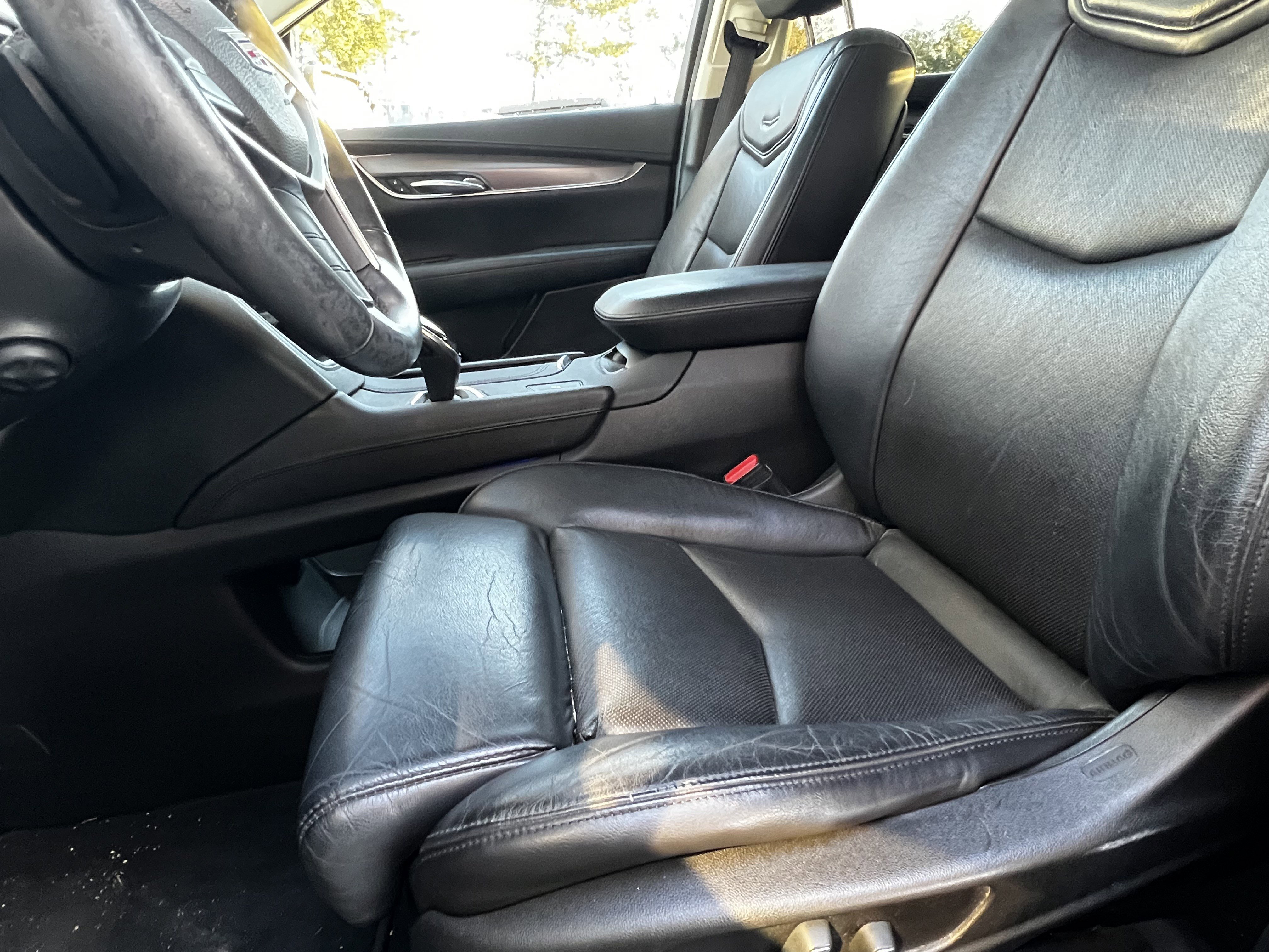 Used 2017 Cadillac XT5 Luxury image 17