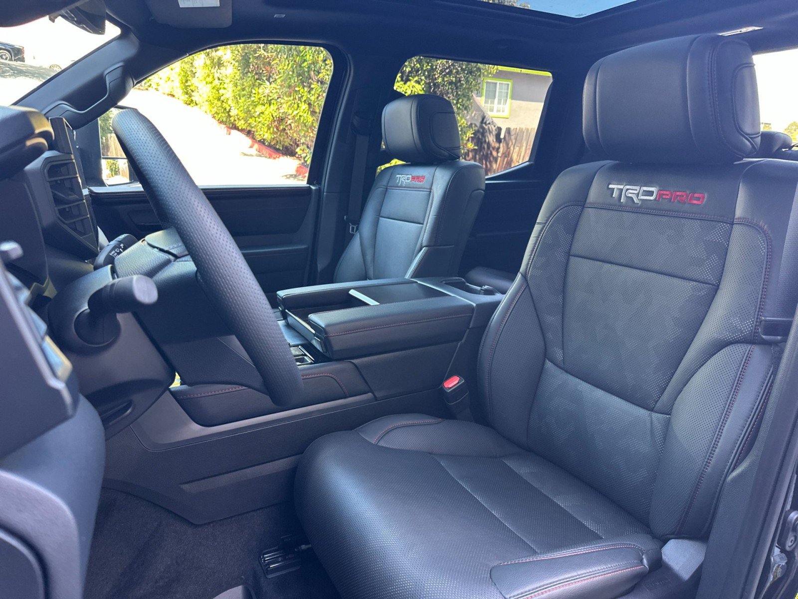 Used 2025 Toyota Tundra TRD Pro w/ Tow Tech Package AWD/4WD image 5