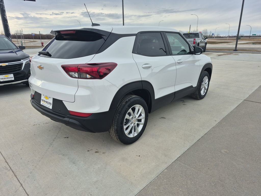 New 2026 Chevrolet TrailBlazer LS w/ LS Convenience Package AWD/4WD image 5