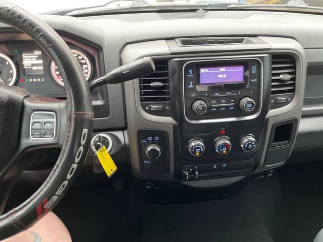 Used 2015 RAM 1500 ST w/ SXT Appearance Group AWD/4WD image 16